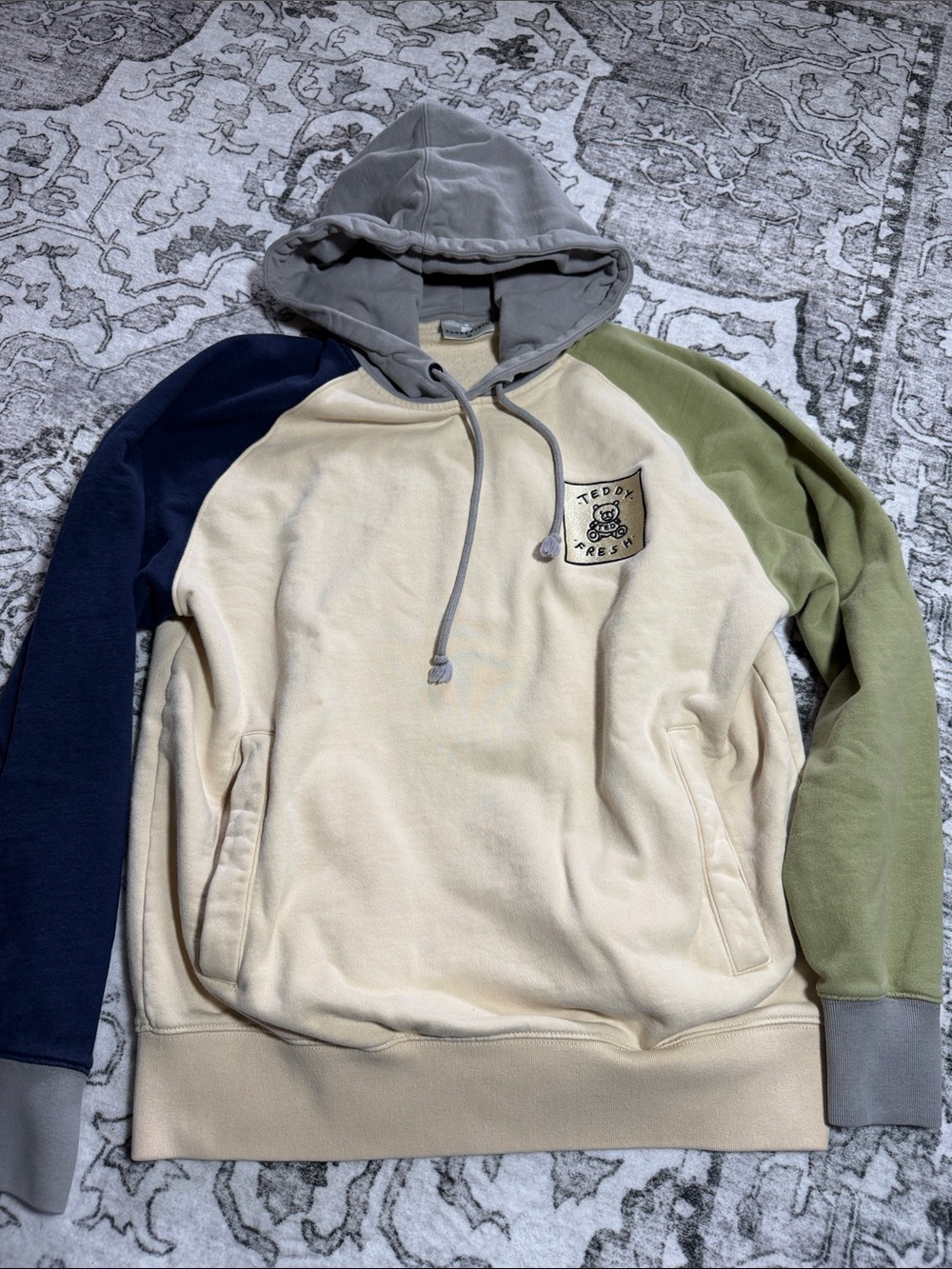 Teddy fresh Colorblock Hooded Pullover Sweatshirt - Cream with Navy & Olive